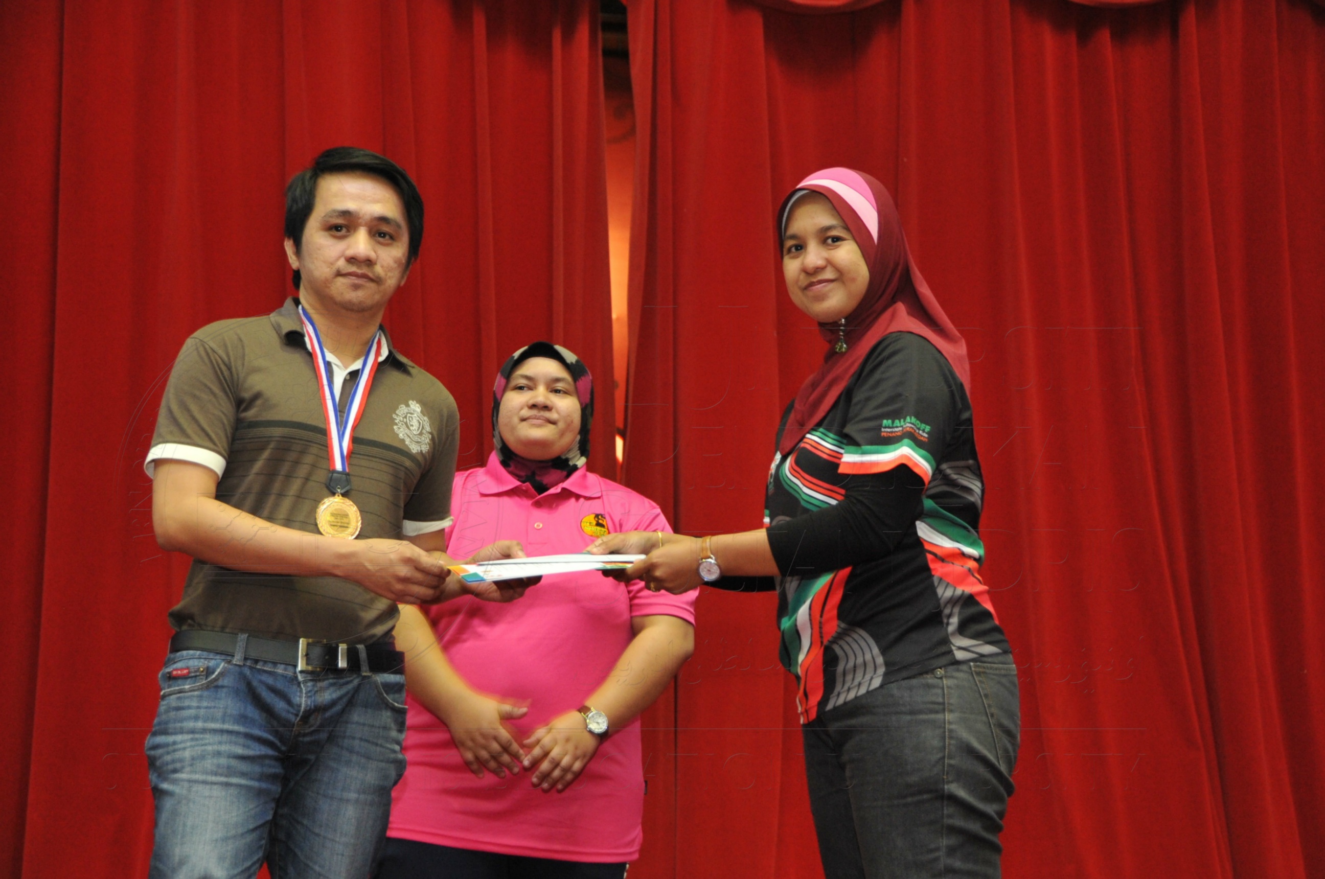 PRO15 158 CATUR HAS 9451